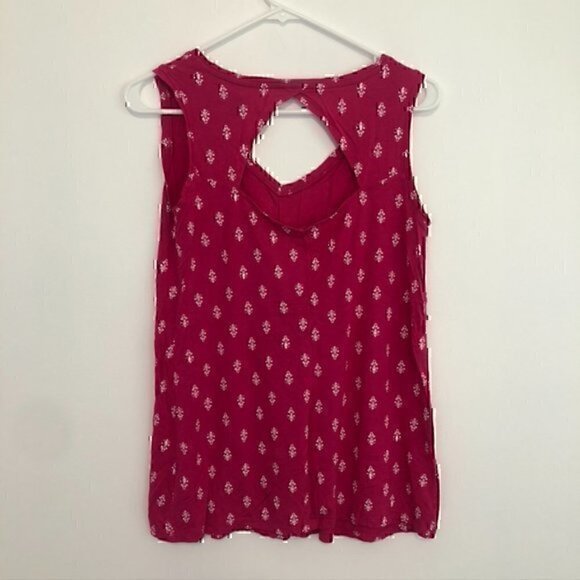 OLD NAVY Bump Skimming Tank Pink White Floral V-Neck Sleeveless MATERNITY Medium - Picture 7 of 9